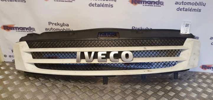 3802801 Iveco Daily 35 - 40.10 Grotelės priekinės