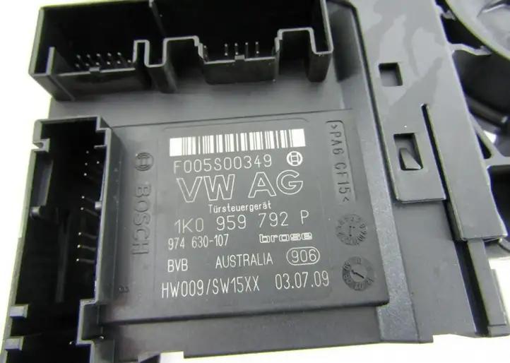 Volkswagen PASSAT B6 (2005 - 2010)   Механизм подъема окон передней двери