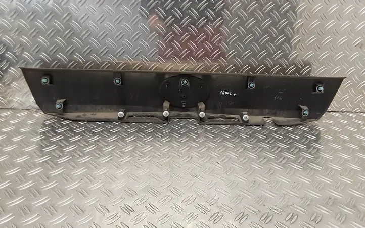 Toyota Prius+ (ZVW40) (2011 - 2018) 7680147140 Подсветка номера — фото 3