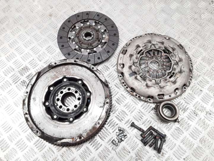 3125005210 Toyota Verso Sankabos komplektas