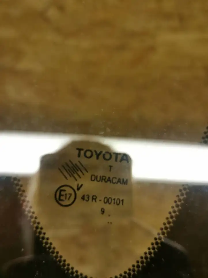 Toyota Verso (2009 - 2012) 43R-00101 Заднее боковое стекло — фото 1