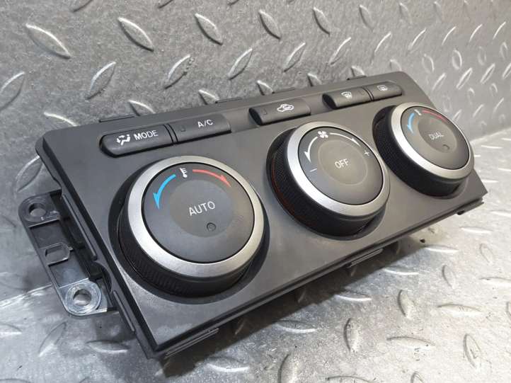 GAM761190B Mazda 6 Klimato kontrolės/ pečiuko kontrolės apdaila