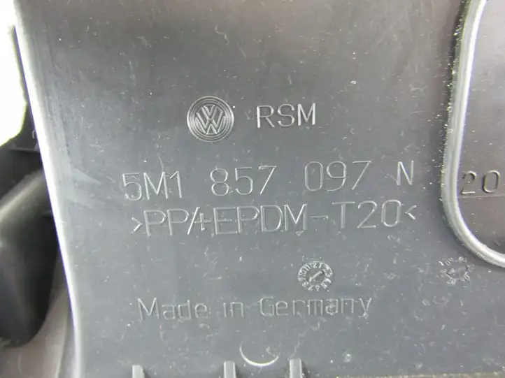 Volkswagen Golf Plus (2004 - 2008) Вещевой ящик — фото 9