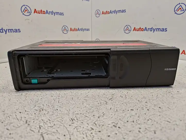 BMW X5 E53 (1999 - 2006)  65126983334 CD/DVD чейнджер