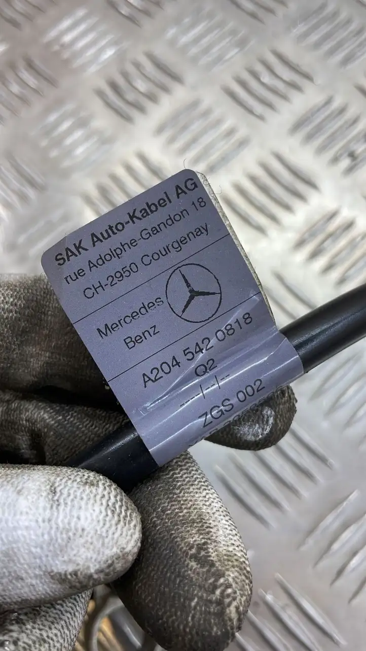 Mercedes-Benz C W204 (2007 - 2014) A2045420818 Минусовой провод аккумулятора — фото 2