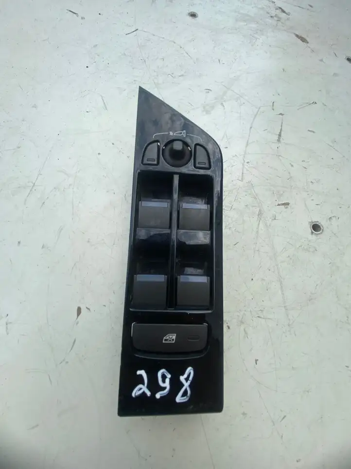 Land Rover Evoque I (2011 - 2015) BJ3214540AB Блок кнопок стеклоподъемников — фото 1