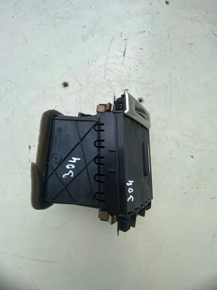 Land Rover Evoque I (2011 - 2015) BJ32018B08BB Боковой воздушный дефлектор — фото 2