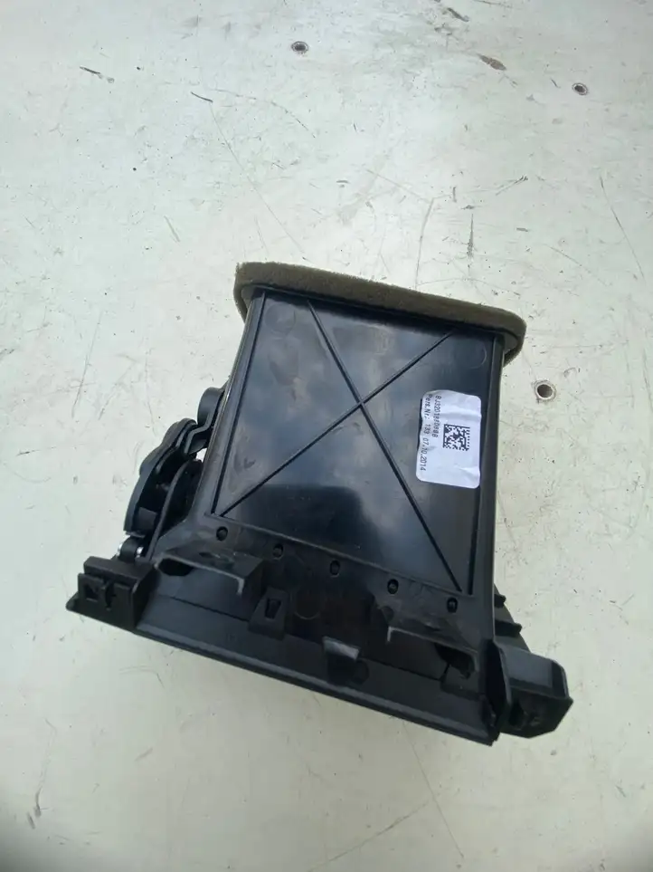 Land Rover Evoque I (2011 - 2015) BJ32018B08BB Боковой воздушный дефлектор — фото 4