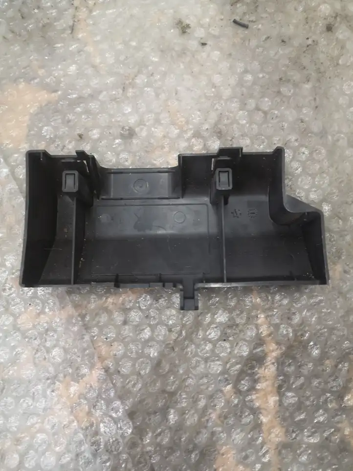 Volvo S60 (2013 - 2018) 31398100 Крышка ящика предохранителей — фото 3