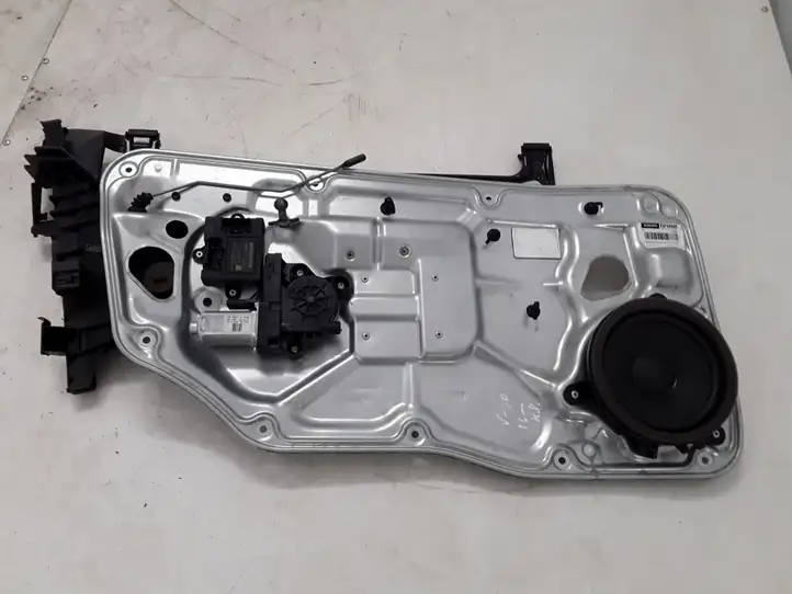 Volvo V70 (2007 - 2013) 30661065 Стеклоподъемник передней двери (без мотора) — фото 1