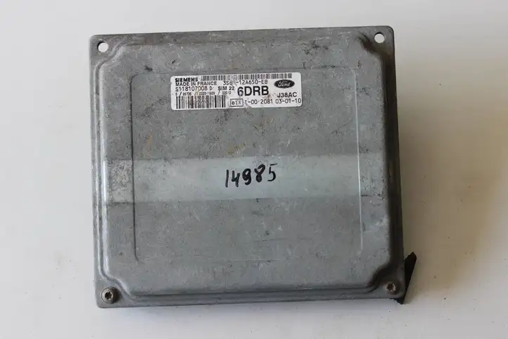 Ford Fiesta (2000 - 2005)  3S6112A650EB Блок управления двигателя