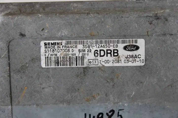 Ford Fiesta (2000 - 2005)  3S6112A650EB Блок управления двигателя