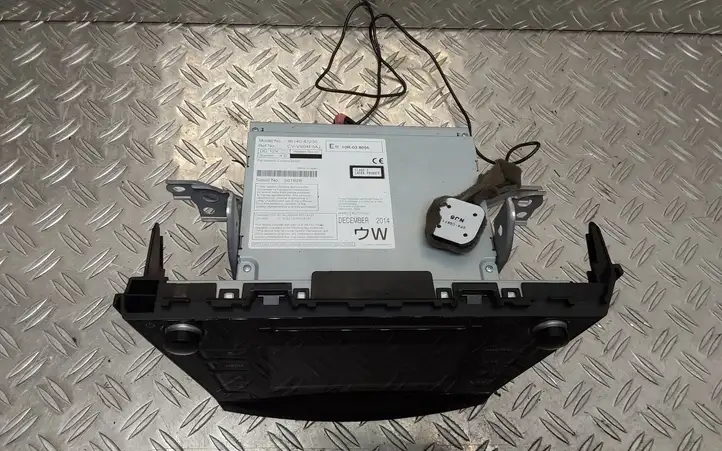 Toyota Prius+ (ZVW40) (2011 - 2018) 8614047230 Магнитола / мультимедийная система — фото 2