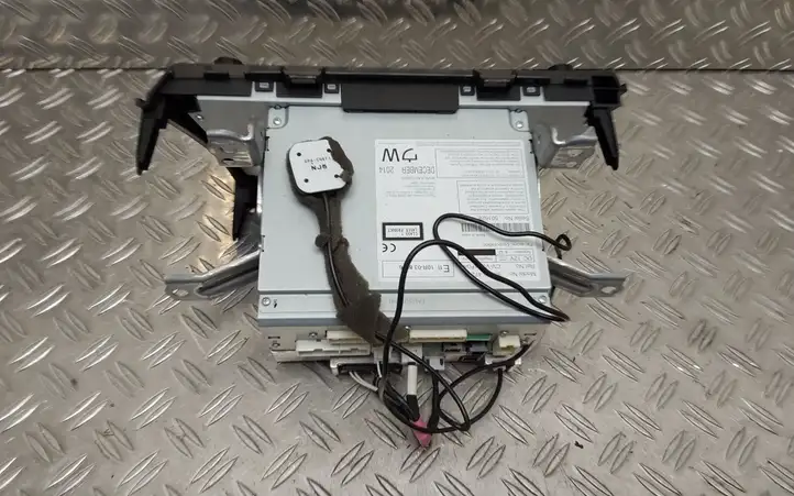 Toyota Prius+ (ZVW40) (2011 - 2018) 8614047230 Магнитола / мультимедийная система — фото 6