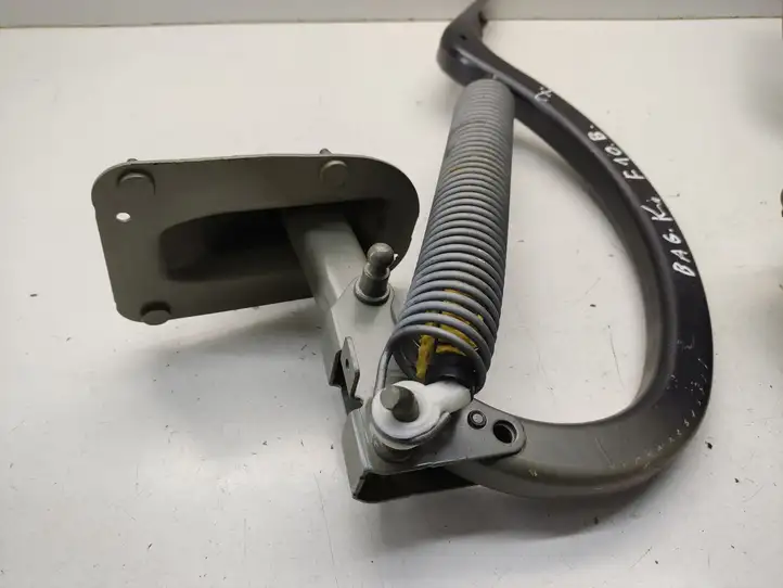 BMW 5 F10 F11 (2009 - 2016)   Петля (петли) задней крышки