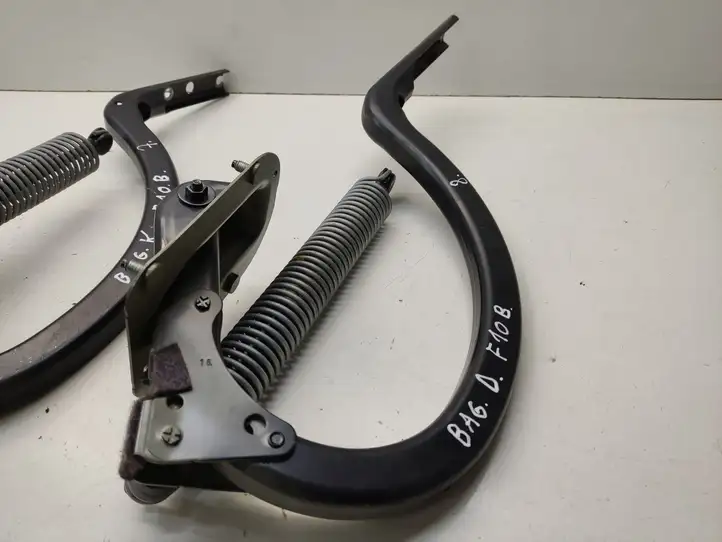 BMW 5 F10 F11 (2009 - 2016)   Петля (петли) задней крышки