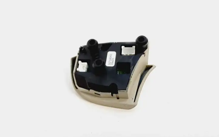 Volvo XC60 (2008 - 2013) 30768063 Кнопки на рулевом колесе — фото 2
