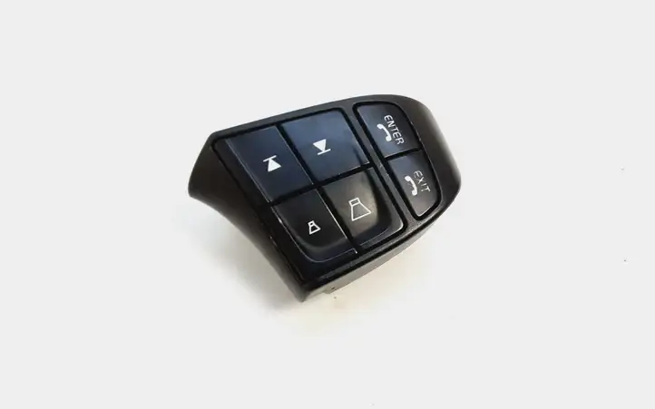 Volvo V70 (2007 - 2013) 30739640 Кнопки на рулевом колесе — фото 1