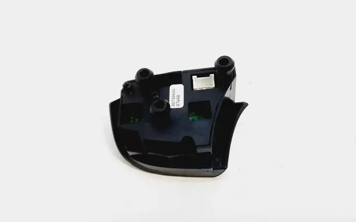 Volvo V70 (2007 - 2013) 30739640 Кнопки на рулевом колесе — фото 2
