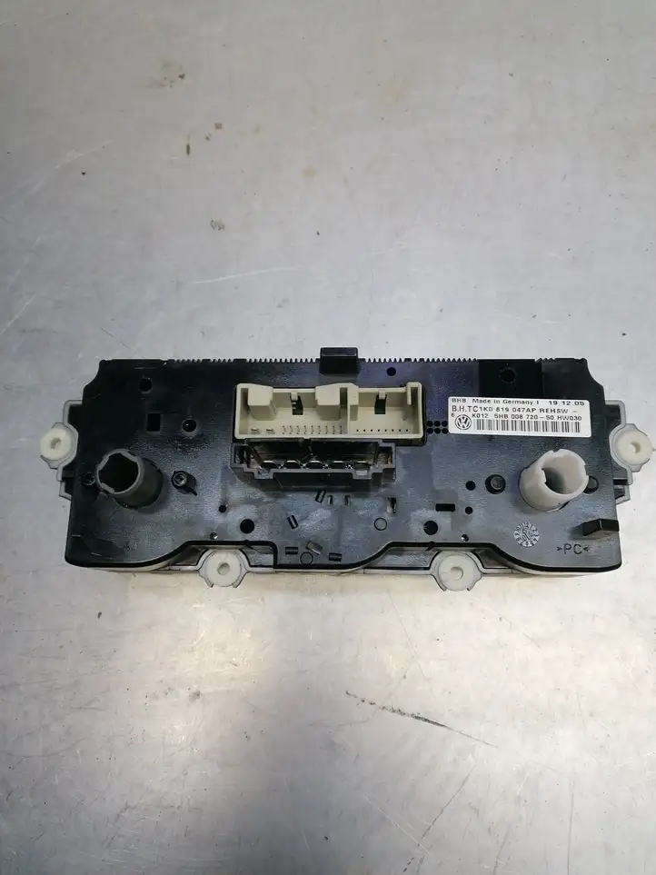 Volkswagen Golf V (2003 - 2009)  1K0819047AP Блок управления кондиционера воздуха / климата/ печки (в салоне)