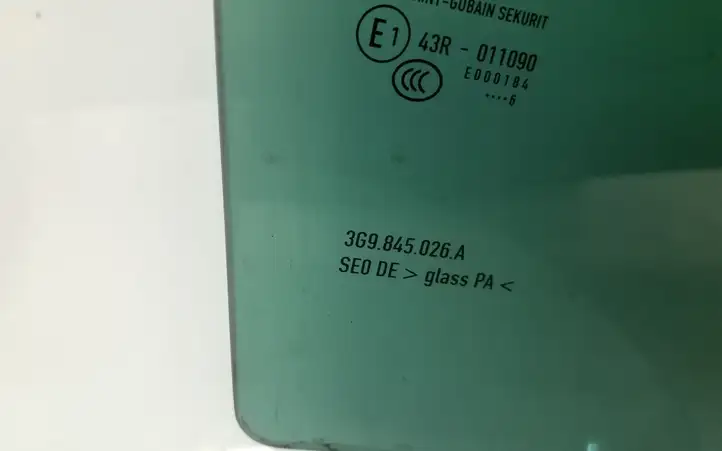 Volkswagen PASSAT B8 (2015 - ) 3G9845026A Стекло задней двери — фото 2