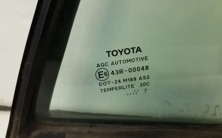 Toyota Auris 150 (2006 - 2012) Форточка двери — фото 2
