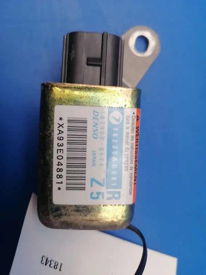 Subaru Legacy (2003 - 2009) 98235AG001 Датчик удара SRS — фото 3