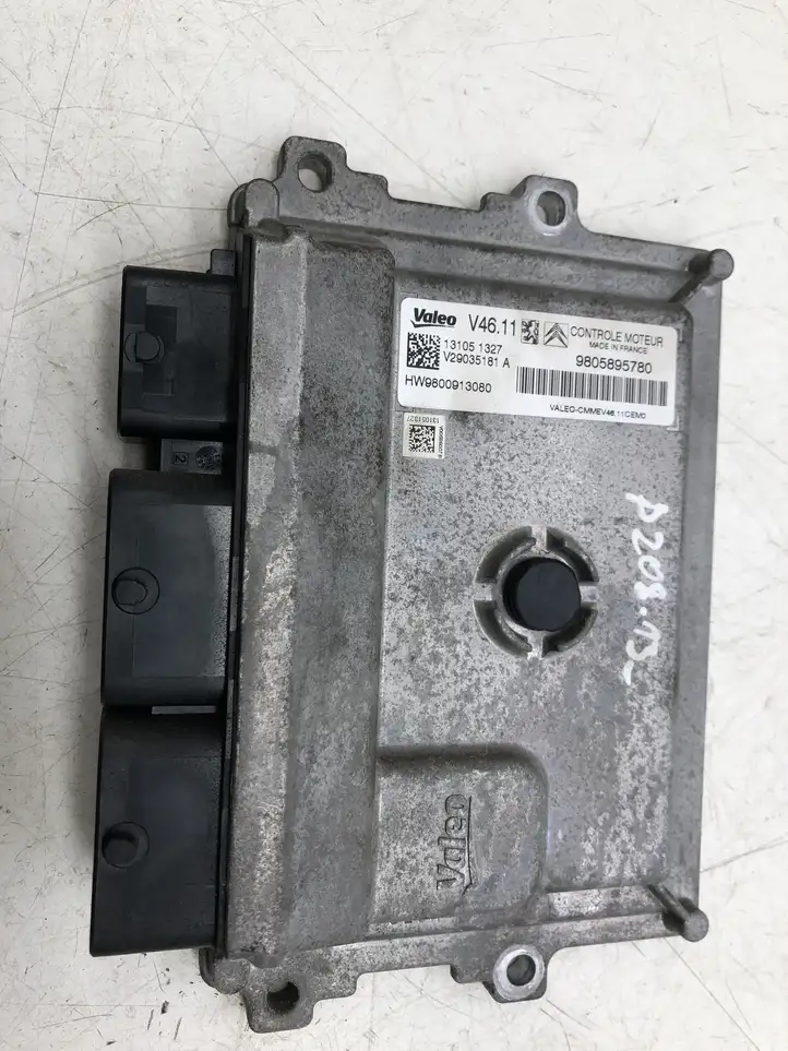 Peugeot 208 (2012 - 2015) 9805895780 Блок управления двигателем (ЭБУ) — фото 4