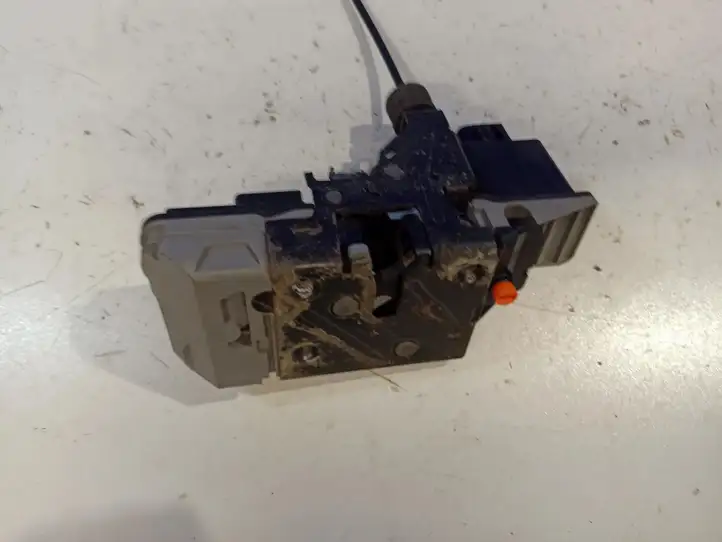 Volvo XC90 (2002 - 2006) 30784978 Замок задней двери — фото 4