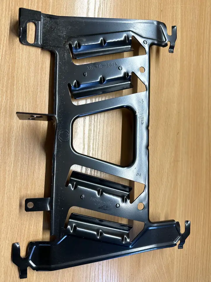 BMW 3 GT F34 (2013 - 2017) 9235505 Кронштейн усилителя звука — фото 1
