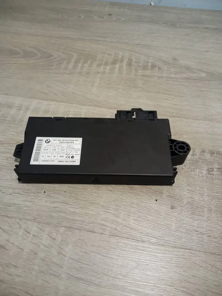 BMW 5 E60 E61 (2004 - 2010)  9147226 Комплект зажигания