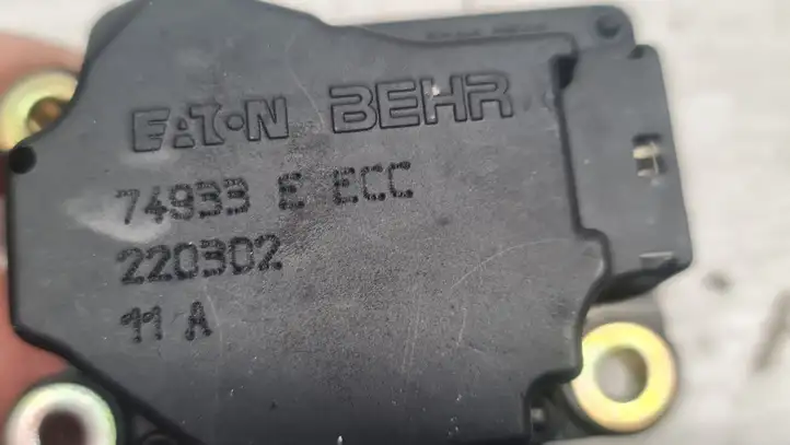 Volvo S60 (2000 - 2004) 74933E Двигатель задвижки потока воздуха — фото 3