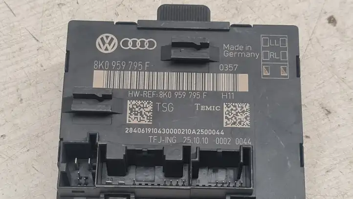 Audi A4 S4 B8 8K (2007 - 2011) 8K0959795F Блок управления дверью — фото 1