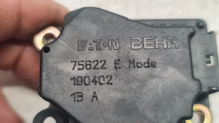 Volvo S60 (2000 - 2004) 75622E Двигатель задвижки потока воздуха — фото 2