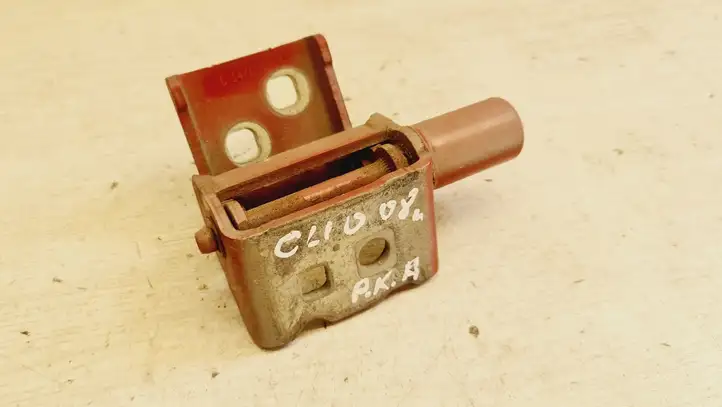 Renault Clio III (2005 - 2012) ES71 Нижняя петля передней двери — фото 1