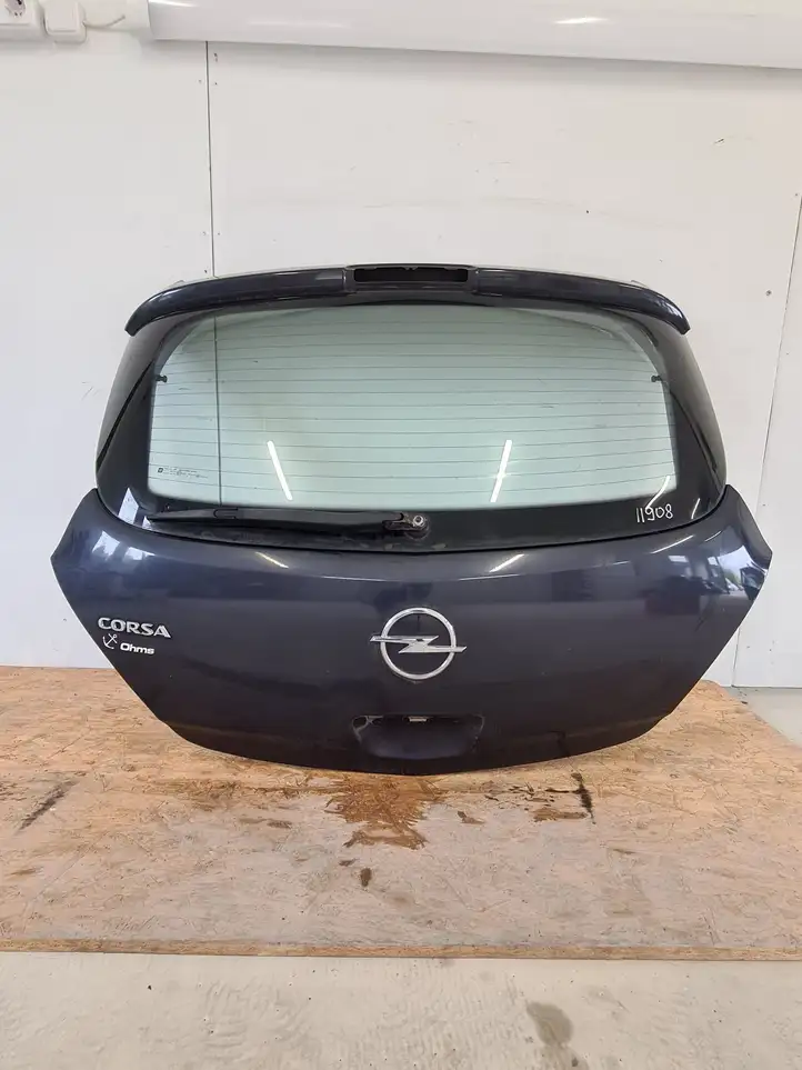 Opel Corsa D (2006 - 2010) Крышка багажника — фото 1