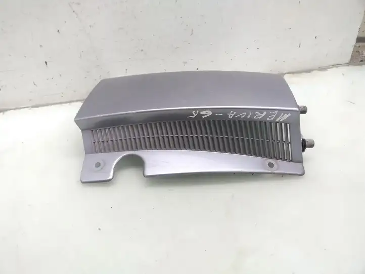 Opel Meriva (2002 - 2006)   Отделка заднего фонаря