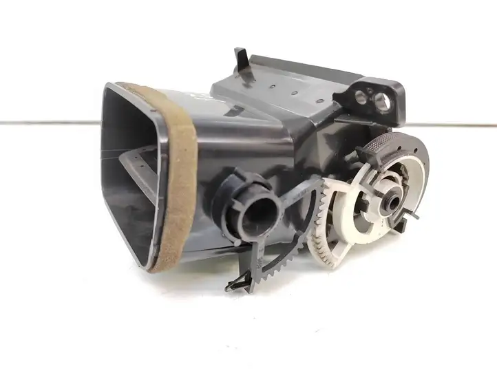 Toyota Auris 150 (2006 - 2012) 9474 Боковой воздушный дефлектор — фото 4