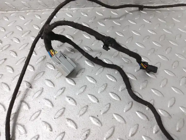 Volvo XC90 (2014 - 2019)  31395521 Другой проводник