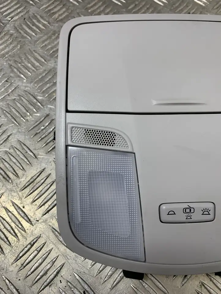 Hyundai Kona I (2017 - 2022) Очечник — фото 3