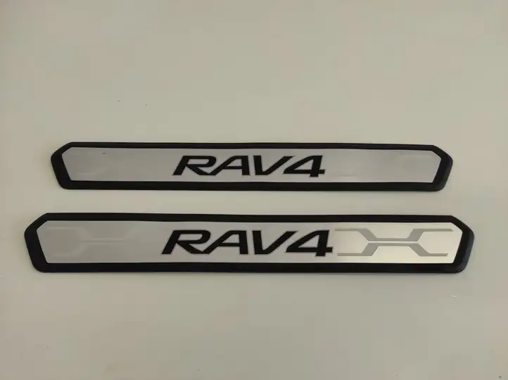 Toyota RAV 4 (XA50) (2018 - )  92466 Отделка переднего порога (внутренняя)