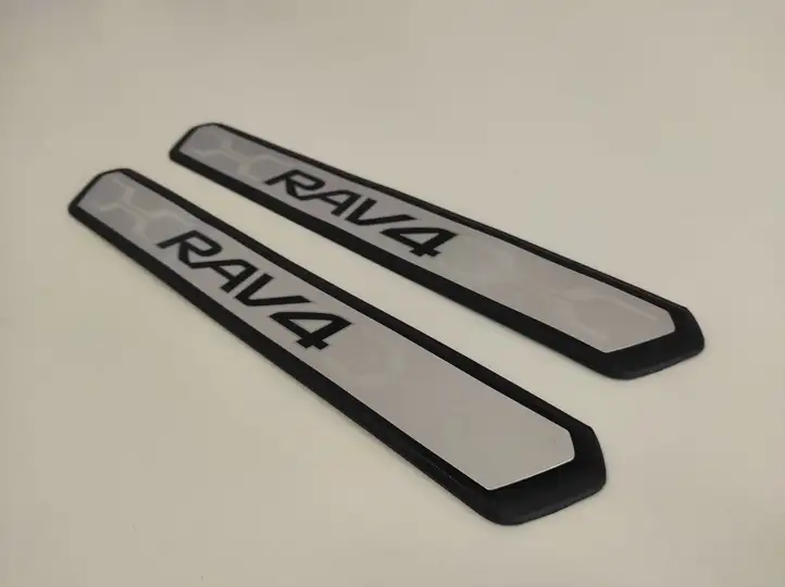 Toyota RAV 4 (XA50) (2018 - )  92466 Отделка переднего порога (внутренняя)