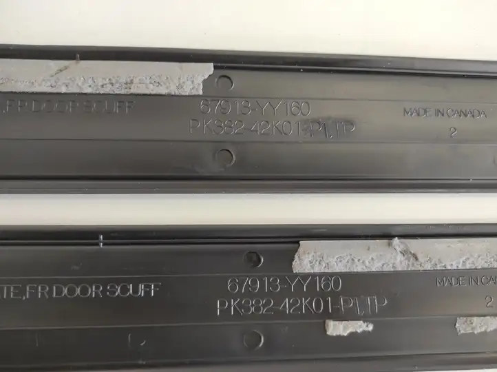 Toyota RAV 4 (XA50) (2018 - )  92466 Отделка переднего порога (внутренняя)