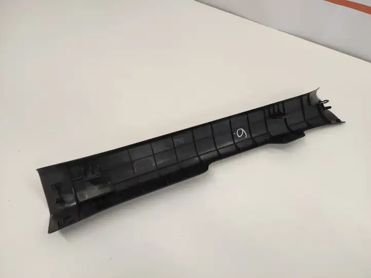 Toyota RAV 4 (XA50) (2018 - ) 6791442130 Внутренняя отделка переднего порога — фото 2
