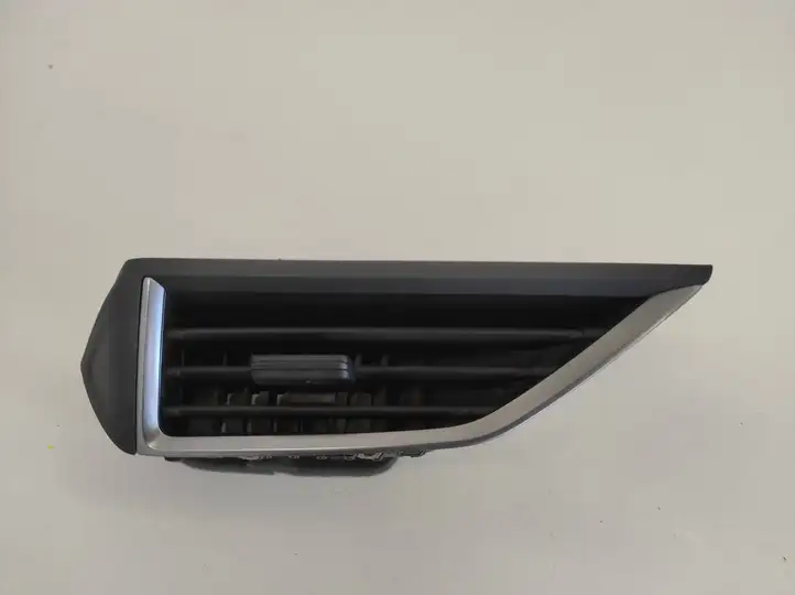 Subaru Impreza V (2016 - 2023) 66110FL01A Центральный воздушный дефлектор — фото 2
