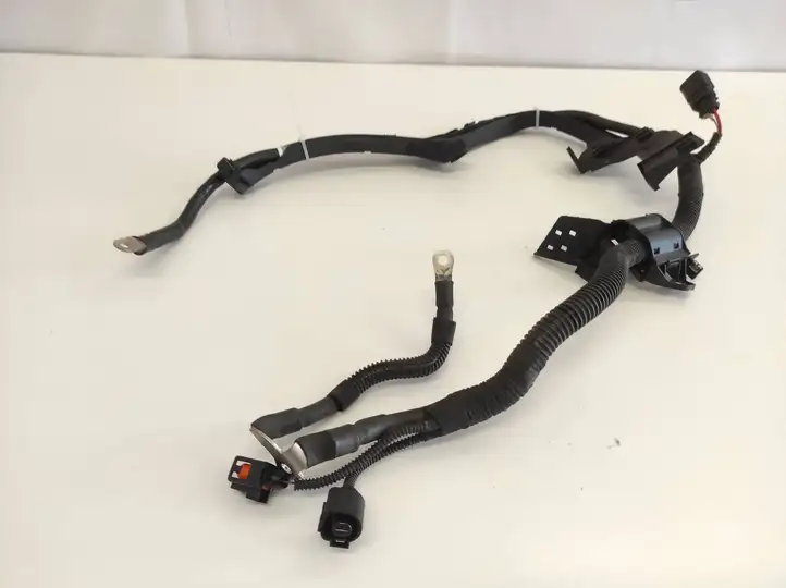 Audi Q7 4M (2015 - ) 4M0971228DB Плюсовой провод аккумулятора — фото 4