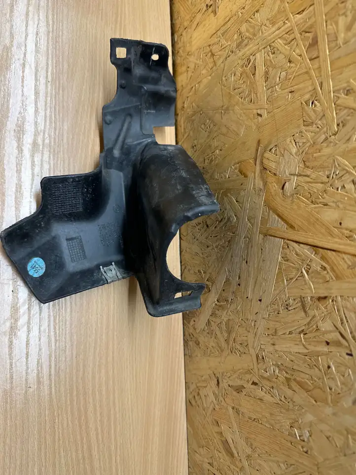 BMW 3 GT F34 (2013 - 2017)  51757274866 Другая деталь дна