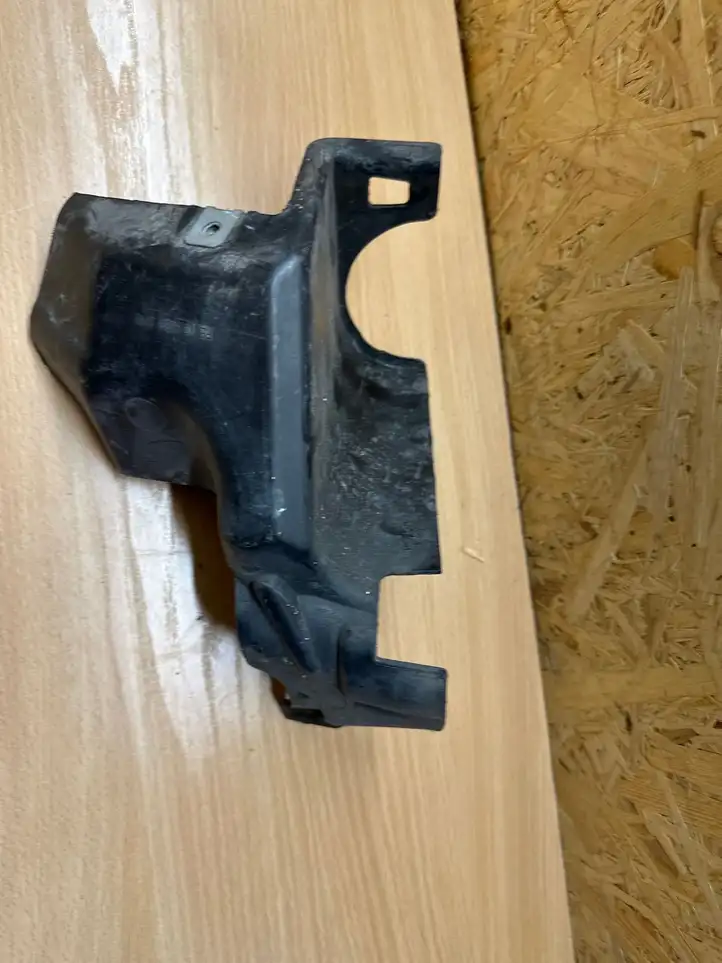 BMW 3 GT F34 (2013 - 2017)  51757274866 Другая деталь дна