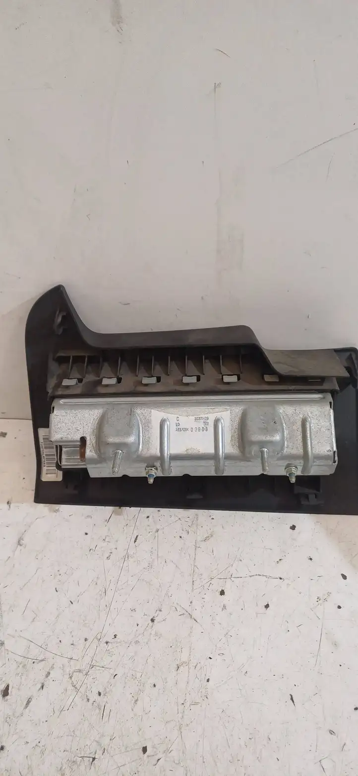 Citroen C4 I Picasso (2006 - 2013) 30371427 Коленная подушка безопасности — фото 2