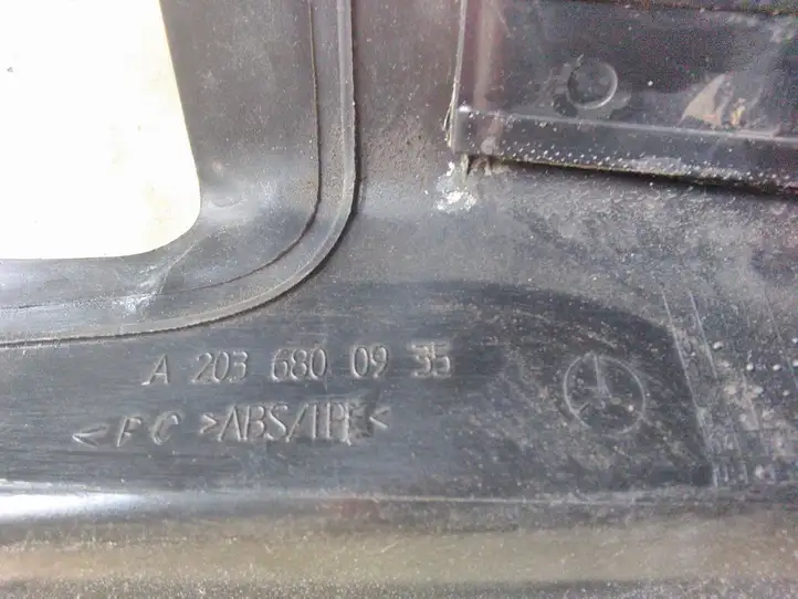 Mercedes-Benz C AMG W203 (2000 - 2007) A2036800935 Внутренняя отделка заднего порога — фото 3